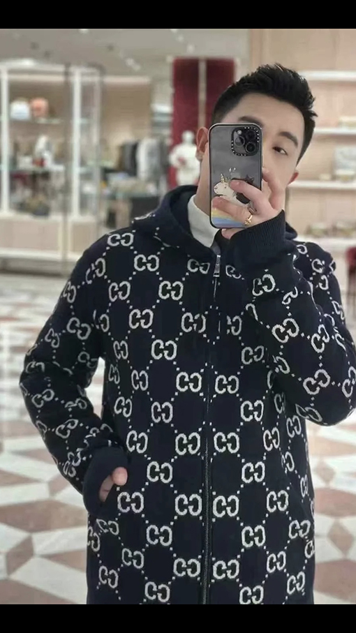 グッチGUCCIスーパーコピーリバーシブルGGウールフードジップアップジャンパー
