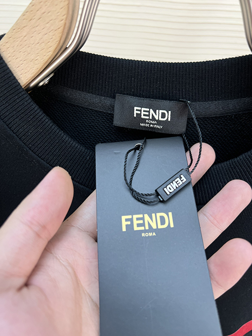 フェンディスーパーコピーラウンドネックファッション長袖パーカー