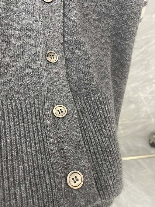 トムブラウンスーパーコピー新しいのカーディガンセーター
