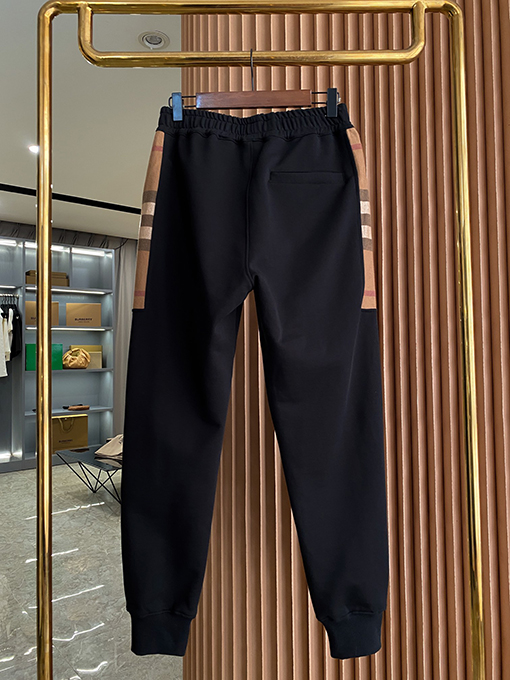 バーバリー スウェットパンツ ファッション