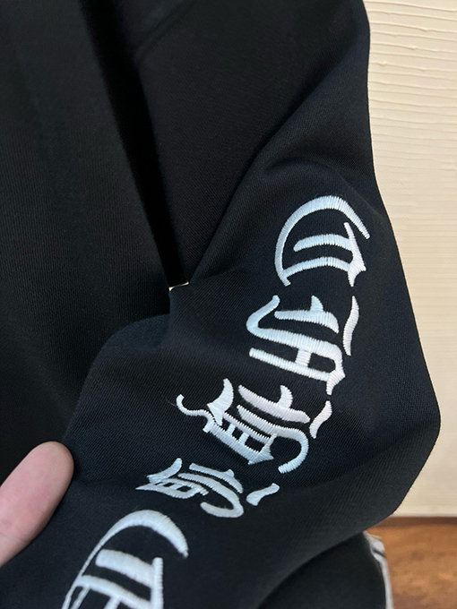 クロムハーツ レザーの刺繍されたアルファベットのコットンパーカー