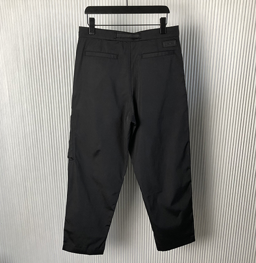 ディオール新しい黒いポケットワークパンツ