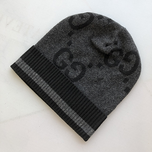 グッチ新しいGGニットカシミヤ帽子