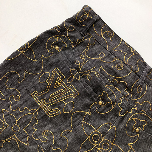 ルイヴィトン 新しいブラックゴールド刺繍デニムパンツ
