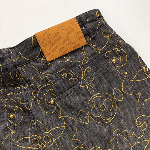 ルイヴィトン 新しいブラックゴールド刺繍デニムパンツ