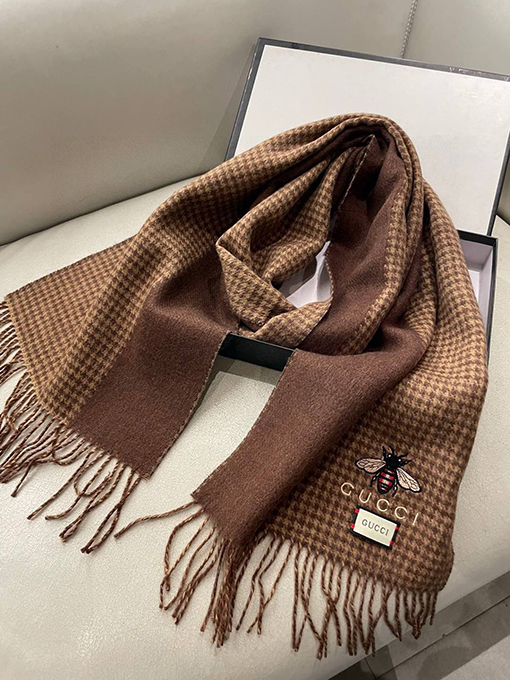 グッチ両面カシミヤスカーフ