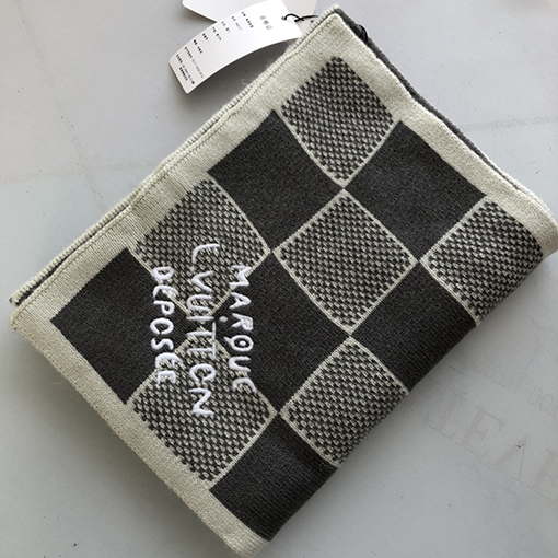 ルイヴィトンコピー新しいDAMIER HERITAGEスカーフ