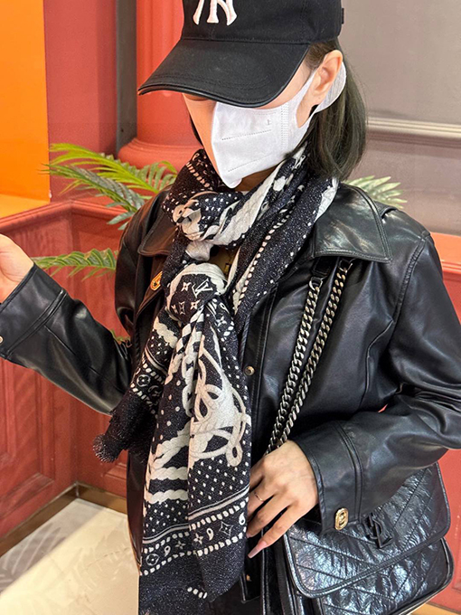 ルイヴィトンLVシルバーカシミヤマフラー