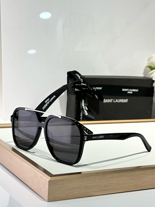 サンローランSAINT LAURENサングラス MODEL