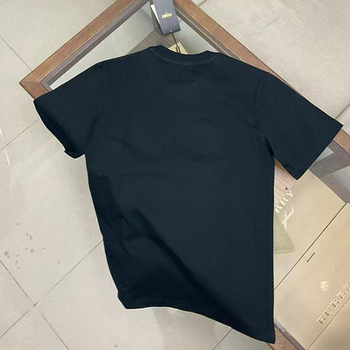 フェンディ 新しいモンスターの目の装飾ラウンドネックtシャツ