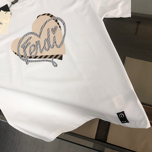 フェンディスーパーコピー愛のプリント文字半袖Tシャツ