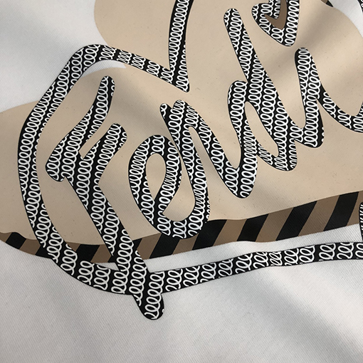 フェンディスーパーコピー愛のプリント文字半袖Tシャツ