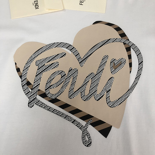 フェンディスーパーコピー愛のプリント文字半袖Tシャツ