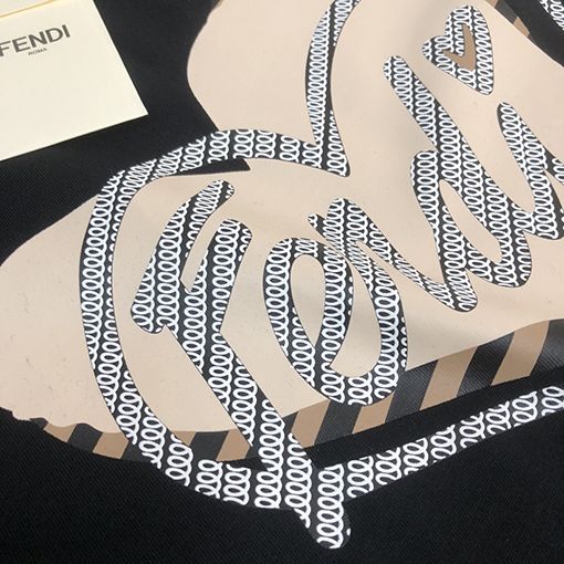 フェンディスーパーコピー愛のプリント文字半袖Tシャツ