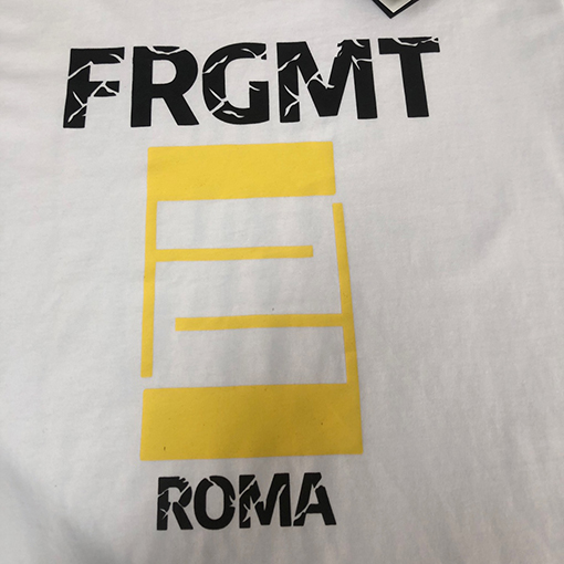 フェンディトップのロゴ印刷技術半袖Tシャツ