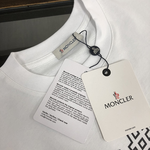 モンクレール新しいカップルの半袖Tシャツ