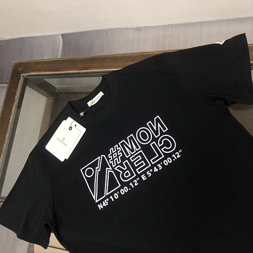 モンクレール新しいカップルの半袖Tシャツ