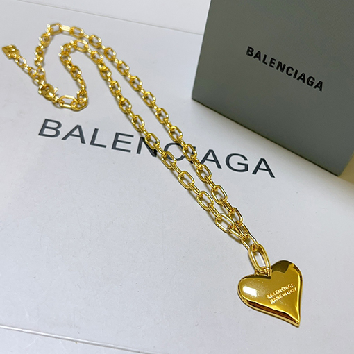 バレンシアガBalenciaga 新しいネックレス