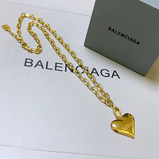 バレンシアガBalenciaga 新しいネックレス