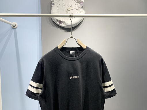 サンローランスーパーコピー2025 ss新しい袖口ウェビングTシャツ