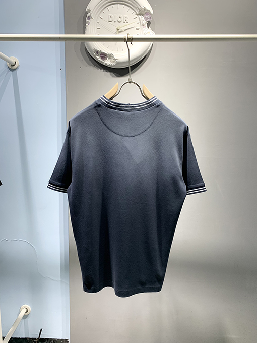 プラダコピー新しい色あせた古いTシャツ