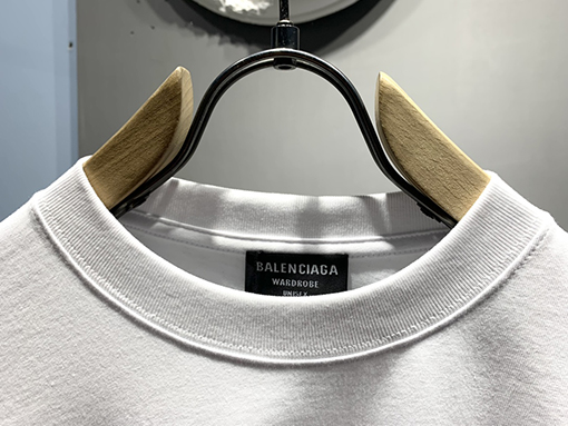 バレンシアガスーパーコピー2025ss新しい抽象的なコーラロゴプリントTシャツ