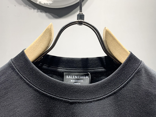 バレンシアガスーパーコピー2025ss新しい抽象的なコーラロゴプリントTシャツ