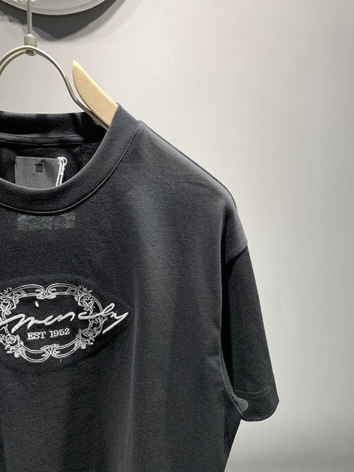 ジバンシイ2025ss新しいロゴ刺繍Tシャツ