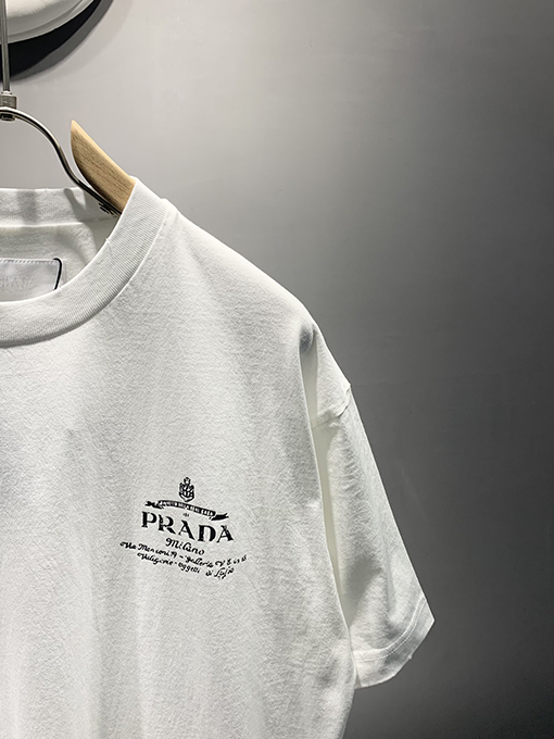 プラダスーパーコピーヴィンテージロゴプリントTシャツ