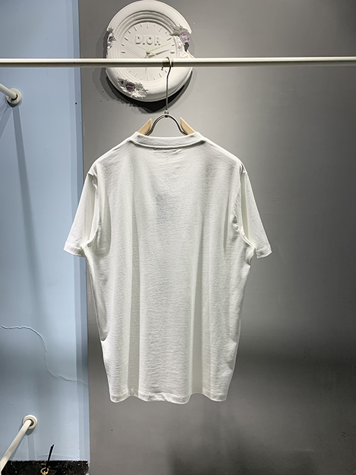 ルイヴィトン新しいビーズロゴポケットTシャツ