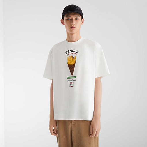 フェンディ2025ss新しいLicious刺繍パッチTシャツ
