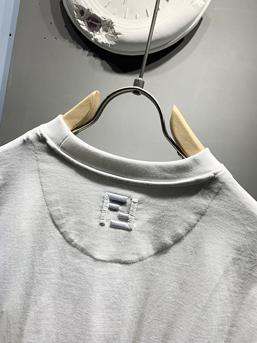 フェンディ2025ss新しいLicious刺繍パッチTシャツ