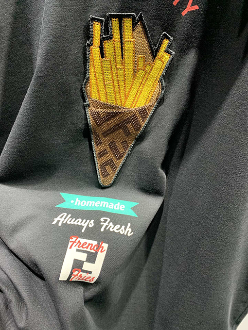 フェンディ2025ss新しいLicious刺繍パッチTシャツ