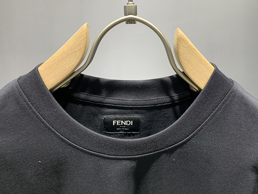 フェンディ2025ss新しいLiciousバナナ刺繍プリントTシャツ