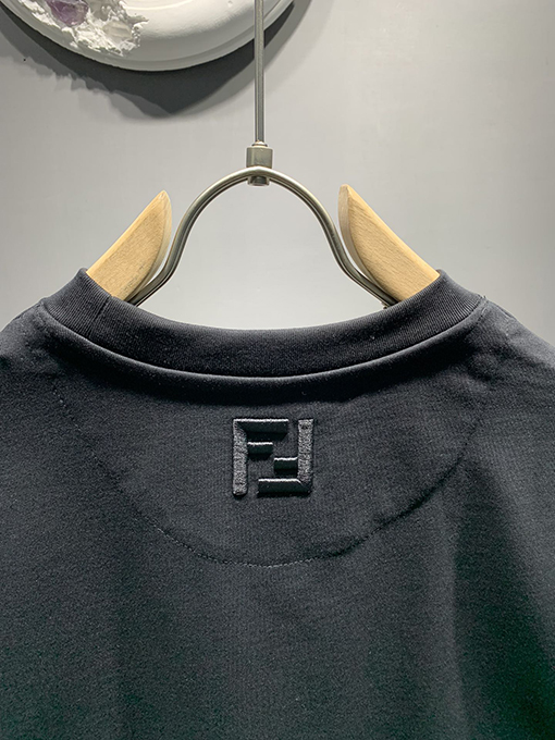 フェンディ2025ss新しいLiciousバナナ刺繍プリントTシャツ