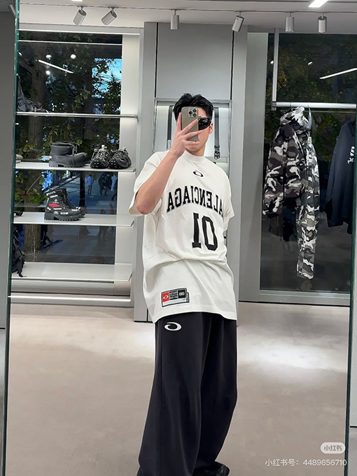 バレンシアガスーパーコピー01号半袖Tシャツ