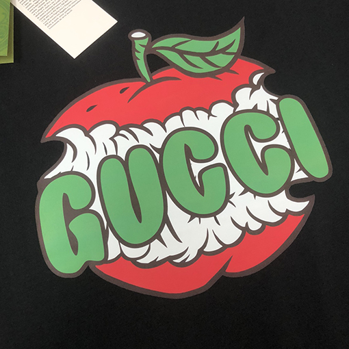 グッチ2025新しいカップルの半袖Tシャツ