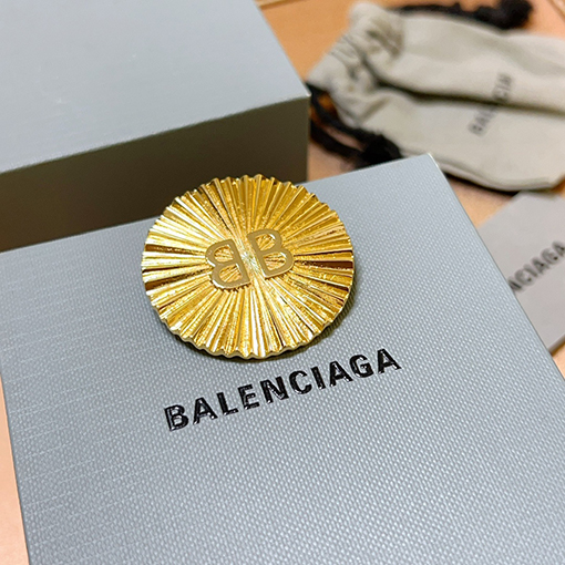 バレンシアガコピーBalenciagaブローチ