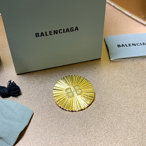 バレンシアガコピーBalenciagaブローチ