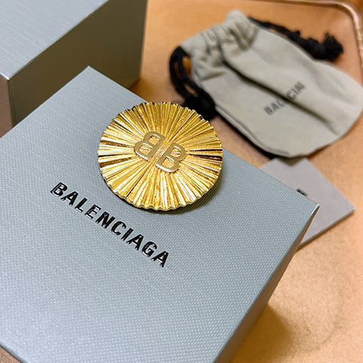 バレンシアガコピーBalenciagaブローチ