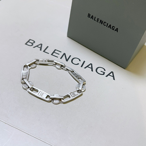 バレンシアガ Balenciagaブレスレット
