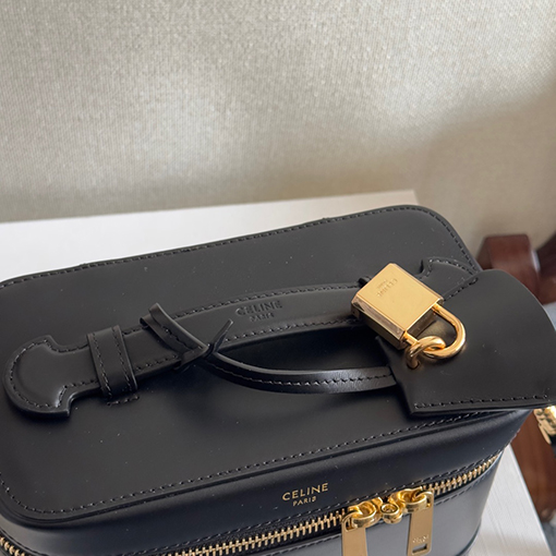 セリーヌスーパーコピー新しい化粧箱バッグ