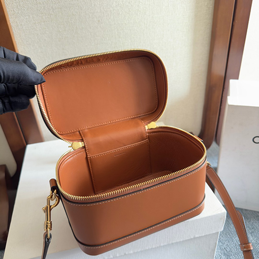 セリーヌスーパーコピー新しい化粧箱バッグ