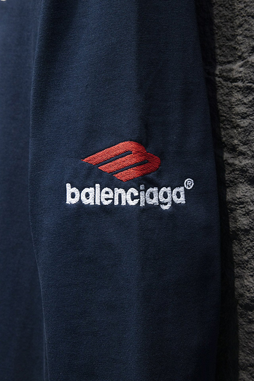 バレンシアガコピーBalenciaga 刺繍長袖Tシャツ
