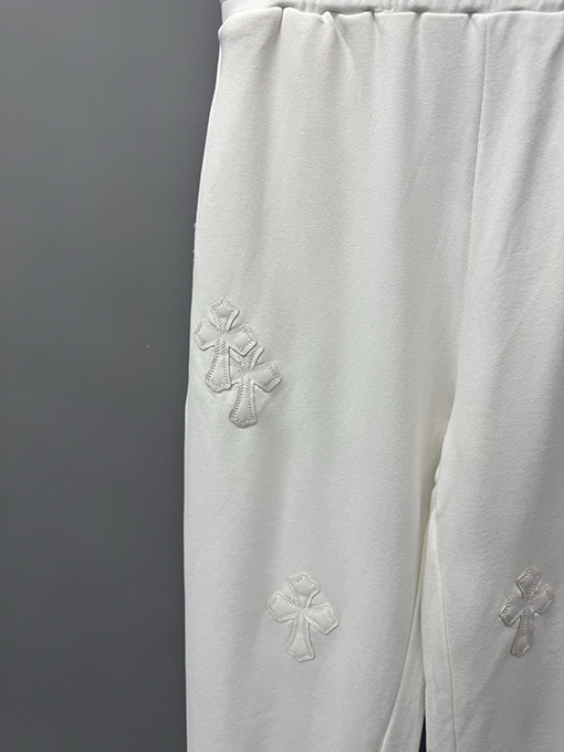 クロムハーツ CHクロスレザー刺繍束脚パンツ