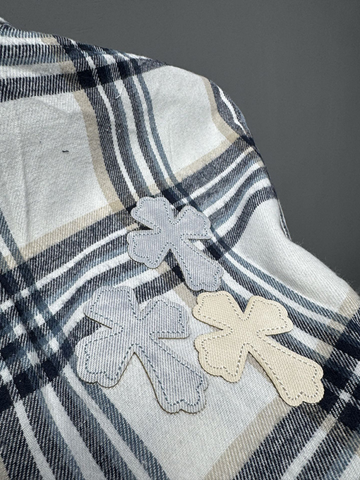 クロムハーツ格子貼り皮刺繍シャツコート