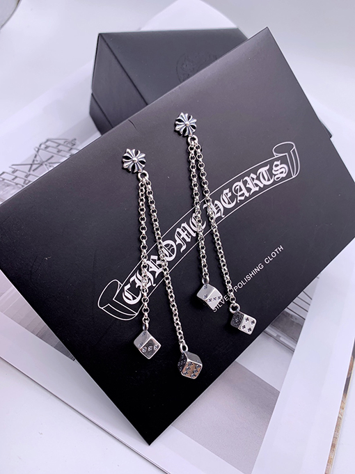 クロムハーツクロスダイスロングピアスピアス