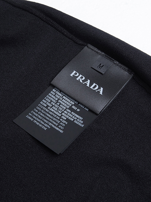 プラダシンプルな文字ロゴ刺繍半袖Tシャツ