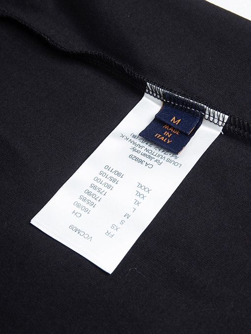 ルイヴィトン立体刺繍ロゴ ユニセックス半袖Tシャツ