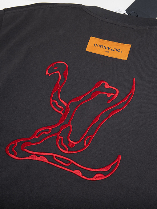 ルイヴィトン刺繍半袖Tシャツ